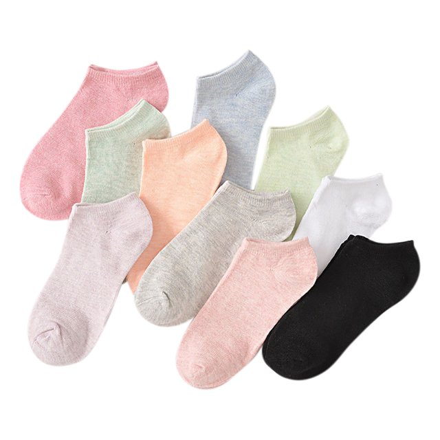 10 pairs of women's short ankle socks in solid colors, made of cotton and polyester fabric. The socks are multicolored, including shades of pink, black, white, gray, and pastel tones. Designed for spring and summer, they are breathable, low-cut, and suitable for women's shoe sizes EU 35-42 and US 5-11. Ideal for daily wear or sports.