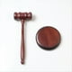 thumbnail image 4 of Martillo de Abogado, Martillo de Juez, Multiherramienta de Madera, Martillo Pequeño, Regalo de Cumpleaños, Base de Juguete de Navidad, 4 of 5