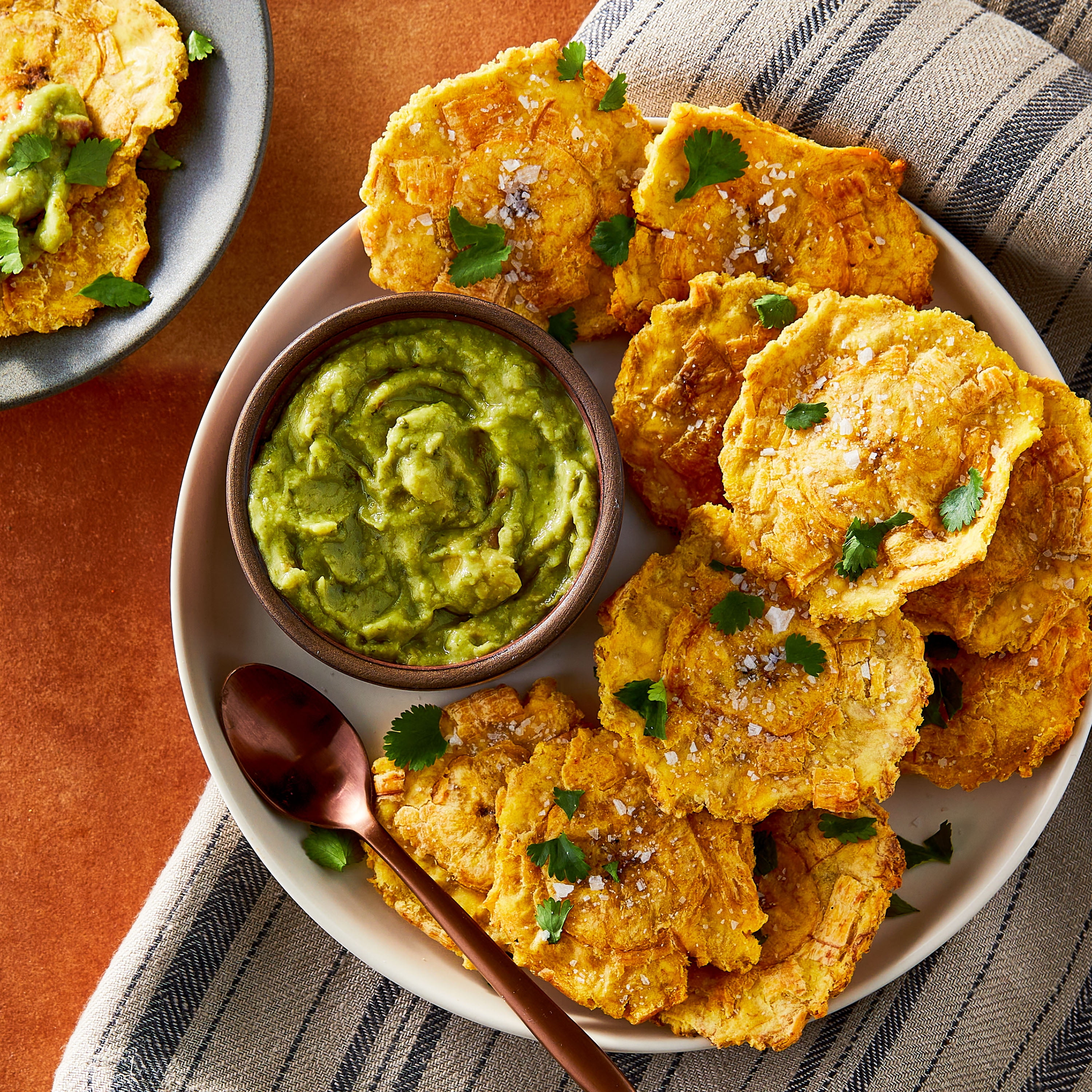 Great Value Tostones Green Plantains, 16 oz (Frozen)