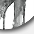 thumbnail image 3 of Designart - Portrait d'Homme Africain sur Fond Blanc - Art Mural Rond en Métal Moderne, 3 of 5
