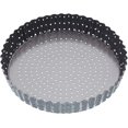 thumbnail image 1 of Molde perforado NQ Crusty Bake 20 cm antiadherente PFOA acero AL CARBONO gris, 1 of 3