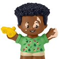 thumbnail image 4 of Pieza de Repuesto para Coleccionable Fisher-Price Little People Casa de Muñecas Escuela Juego de Juegos JCW82 - Figura de Young Boy Africano Americano de Repuesto Que Lleva un Auto de Juguete, 4 of 5