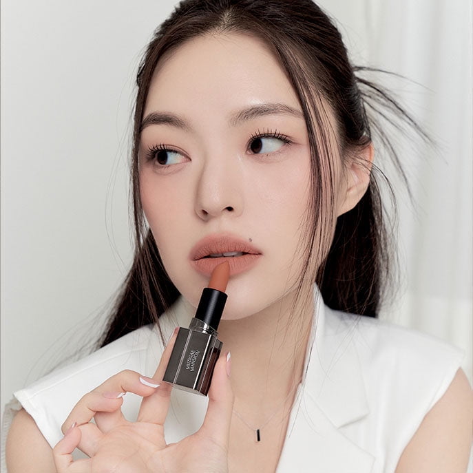 MUZIGAE MANSION Moodwear Blur Semi-Matte Velvet Lipstick