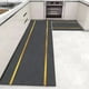 thumbnail image 4 of Alfombrilla de cocina moderna y sencilla con diseño de viento, resistente al agua y al aceite, para la entrada de la puerta, alfombrilla absorbente antideslizante y resistente a la suciedad, 4 of 5