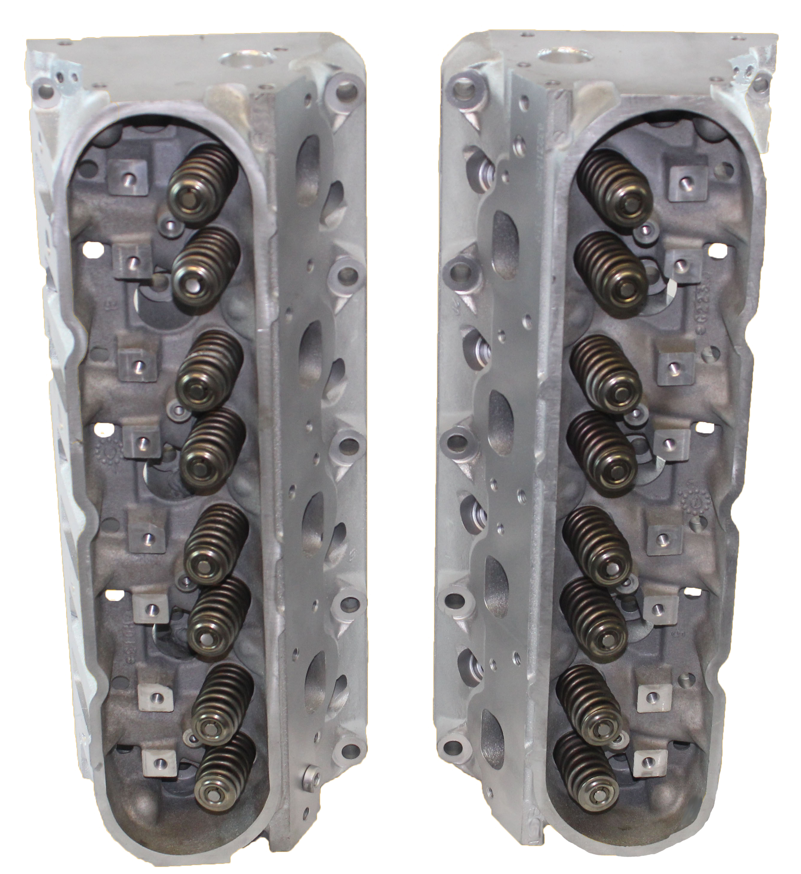 NEW CHEVY GMC 317 6.0 Cylinder Heads PAIR Silverado Suburban 1999