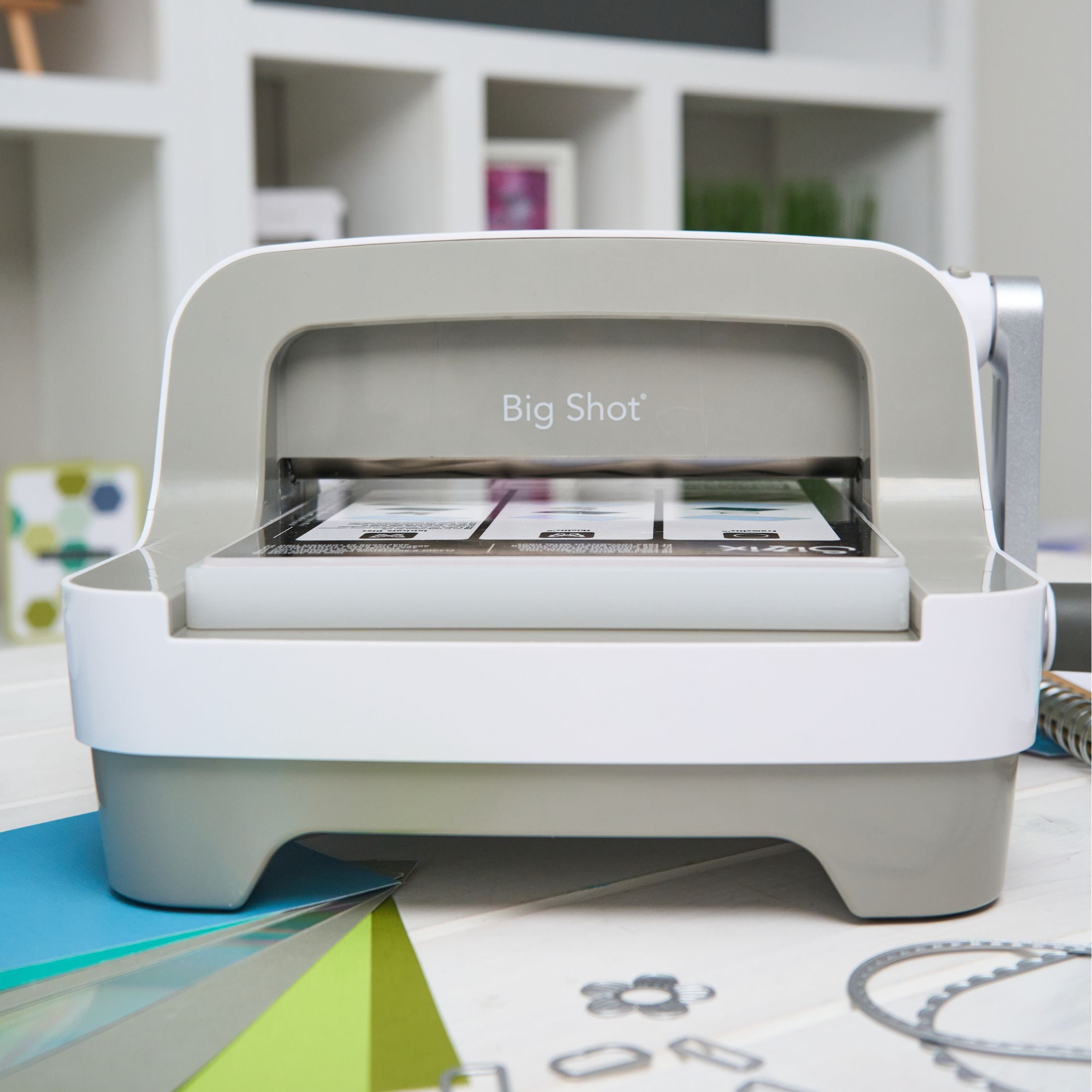 Sizzix Big Shot Machine with Starter Kit, 6" Die-Cutting and Embossing Machine with Cutting Dies, Embossing Folder and Cardstock