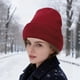 thumbnail image 4 of Gorro protector de punto acrílico para mujer | Gorro para control de encrespamiento para el cabello forrado de satén | Sombrero elástico elástico cálido para invierno | Pack de 1 | Poliéster, 4 of 5