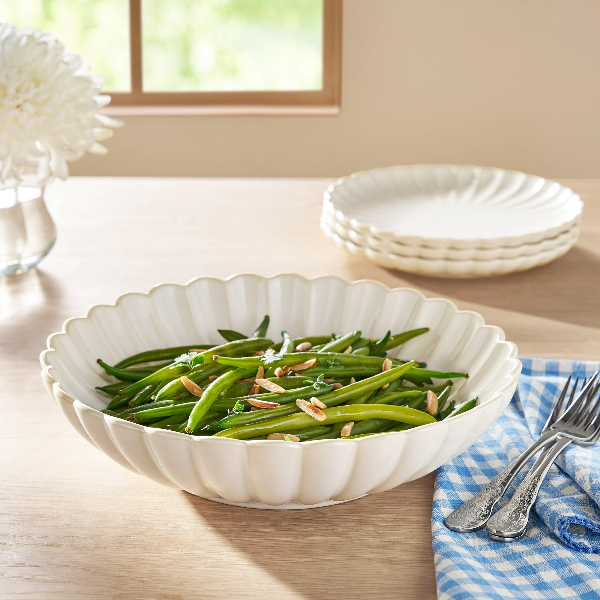 The Pioneer Woman Colette Stoneware 11-inch Serving Bowl, Cream