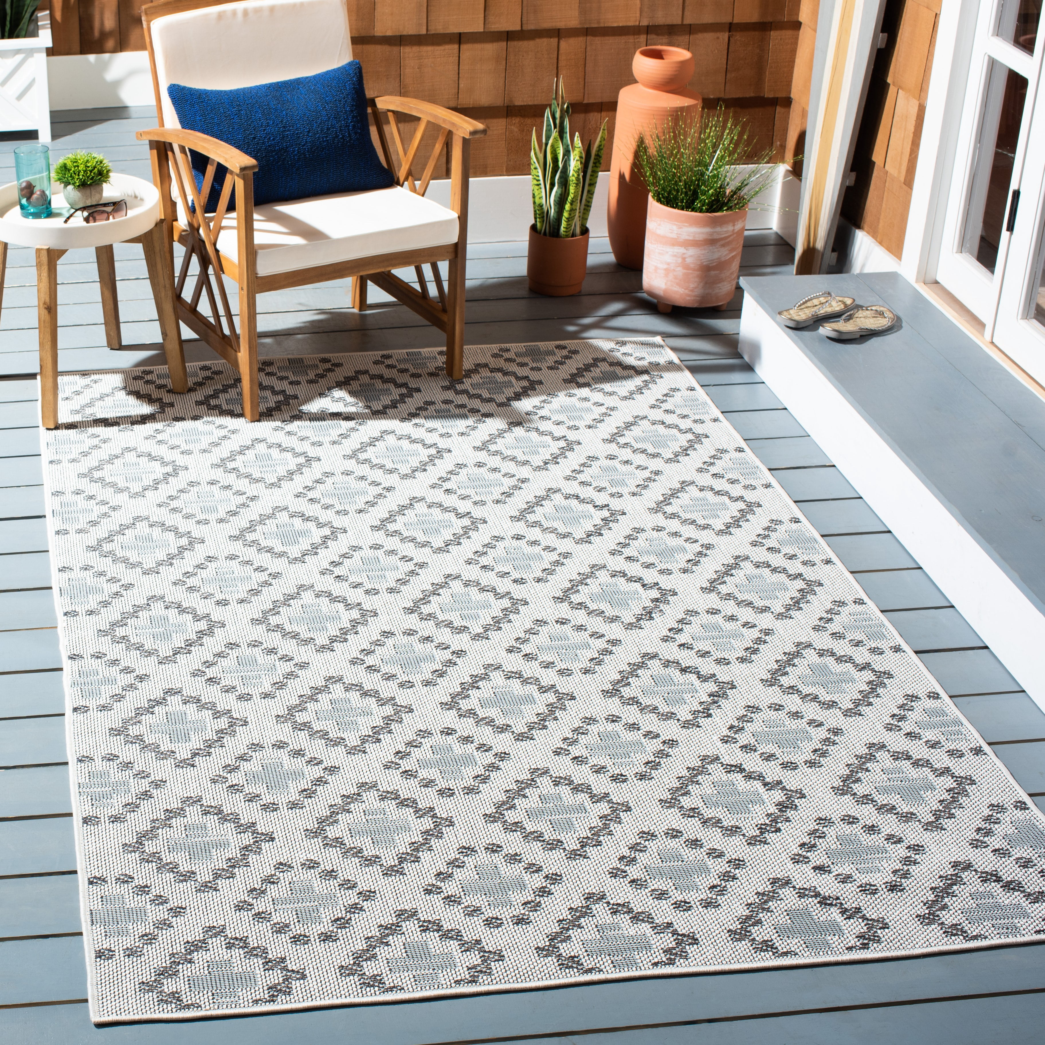 SAFAVIEH Martha Stewart Joleen Geometric Machine Washable Indoor/Outdoor Area Rug, Ivory/Grey, 9' x 12'