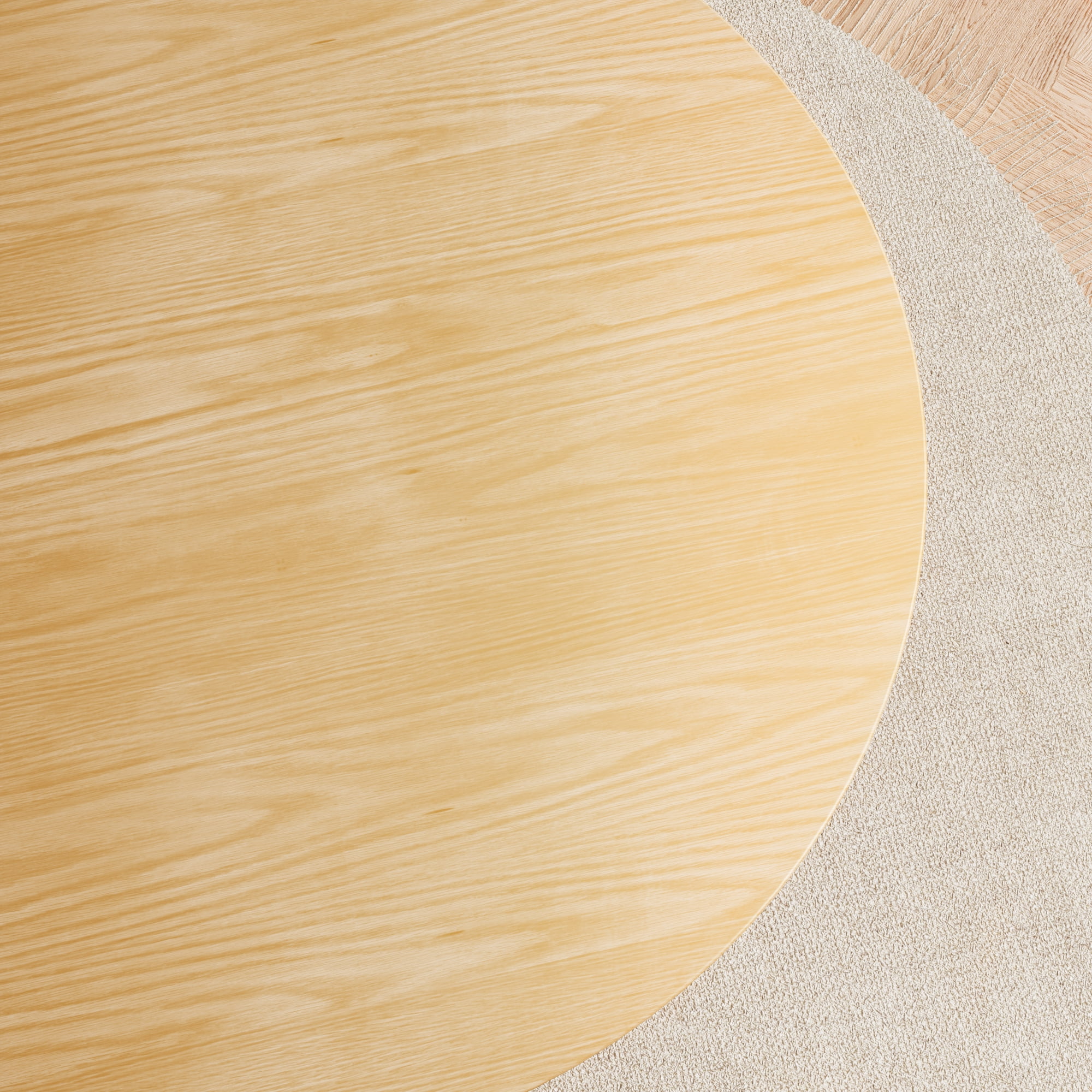 Rophefx 35.4" Solid Wood Round Dining Table with Handcrafted Relief Pedestal,Circle Dining Table,Natural
