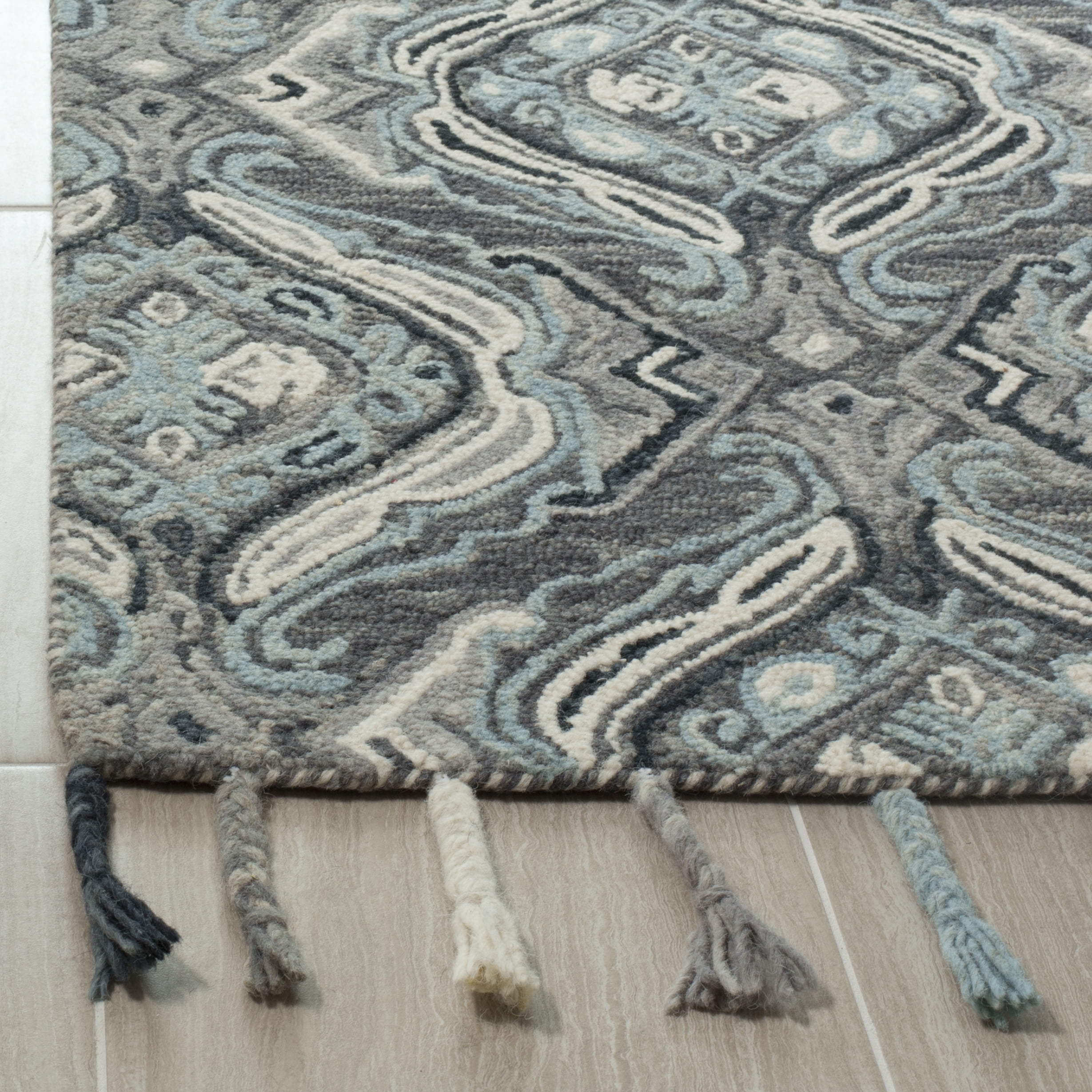 SAFAVIEH Suzani Davin Geometric Swirls Wool Runner Rug, Grey/Light Blue, 2'3" x 8'