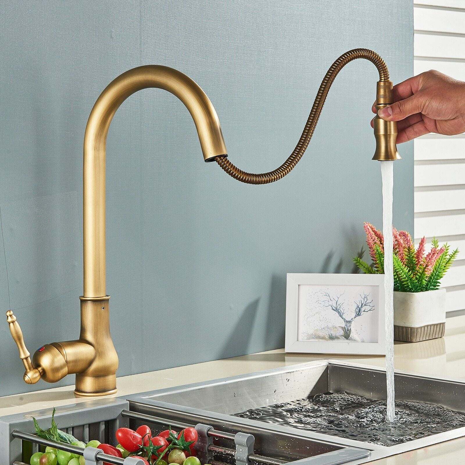 Antique Brass Kitchen Faucet Pull Down Sprayer Single Handle Swivel Spout Mixer