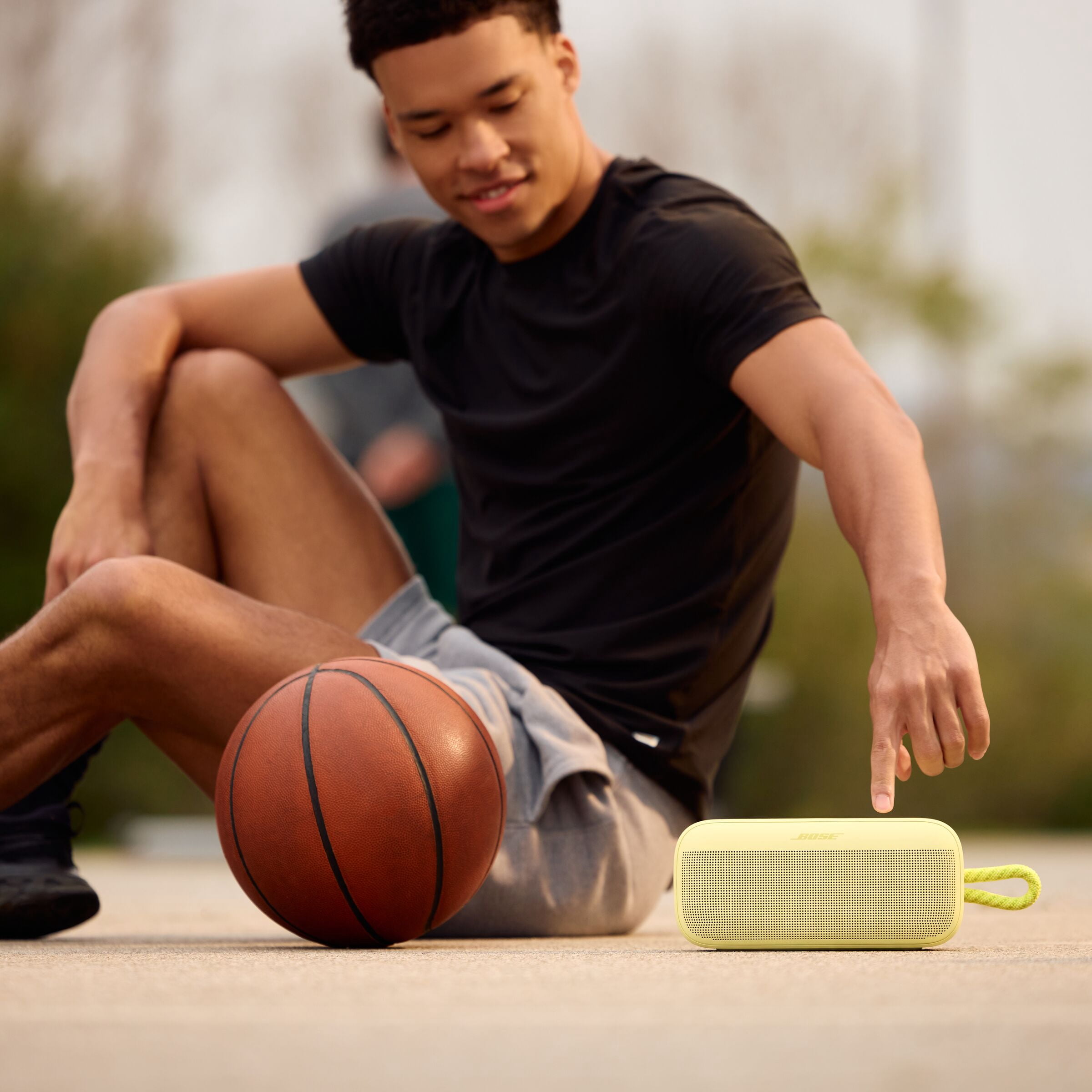 Bose SoundLink Flex II Wireless Waterproof Portable Bluetooth Speaker, Citrus Yellow