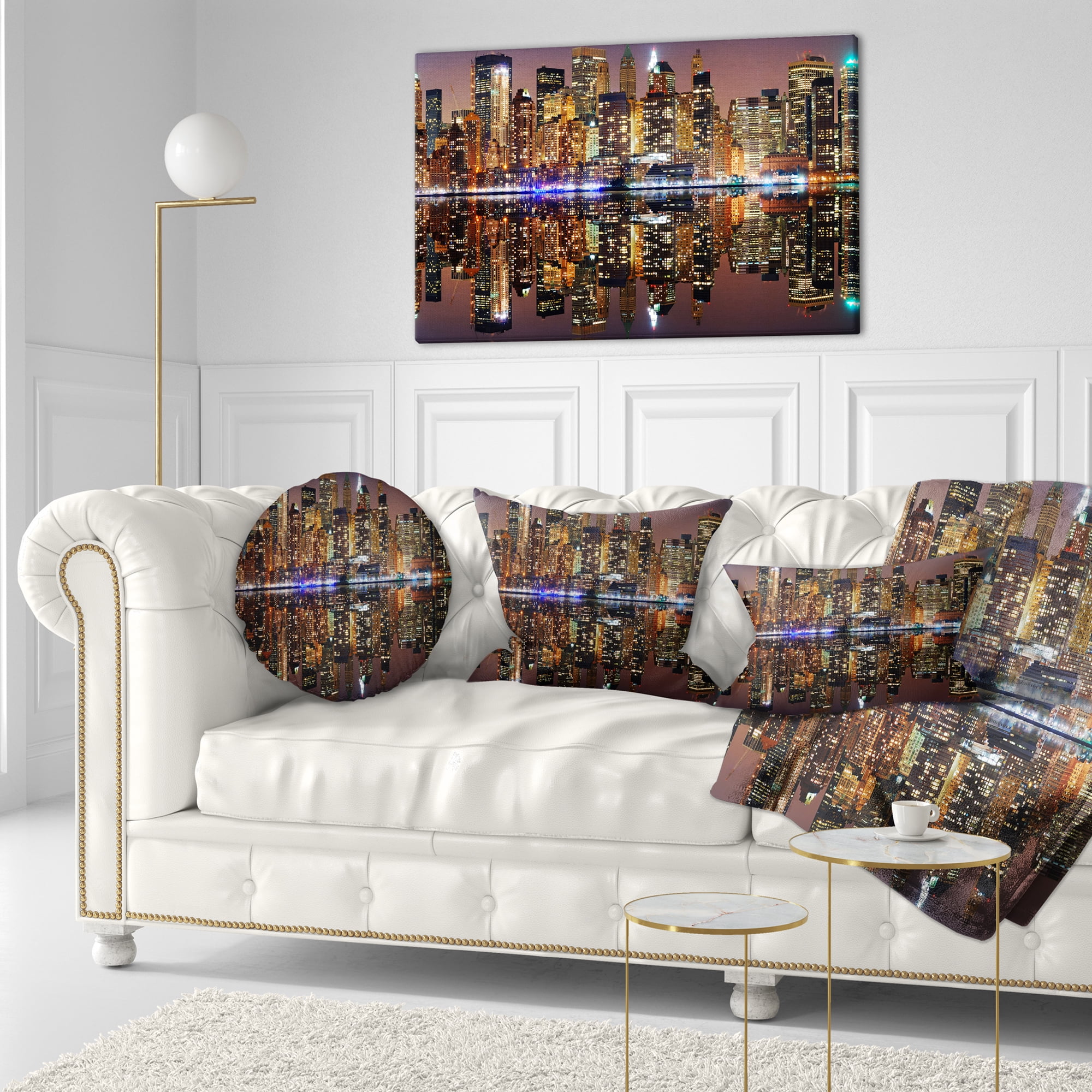 Designart City of Manhattan Panorama - Cityscape Photo Throw Pillow - 12x20