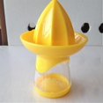 thumbnail image 3 of Outil de presse-agrumes de cuisine, presse-agrumes et alsoir pour citron et citron vert, jaune, plastique, 3 of 5