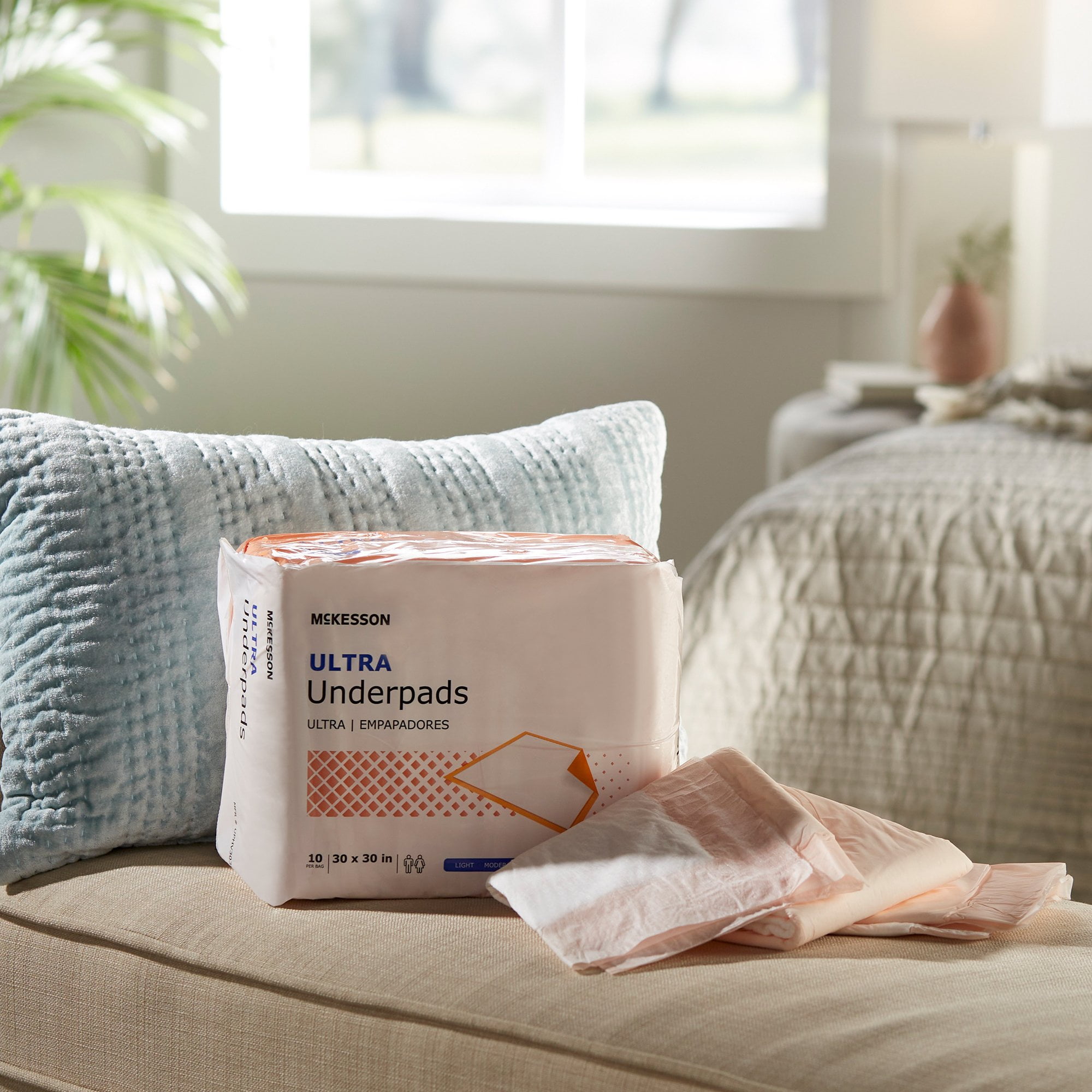 McKesson Ultra Underpads, Incontinence Bed Pads, Heavy Absorbency, 30 in x 30 in, 100 Count