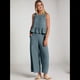 thumbnail image 4 of Conjunto de Chaleco Informal Sin Mangas con Cuello Redondo Plisado para Mujer, Pantalones Cortos de Pierna , Gris y Azul Talla M, 4 of 6