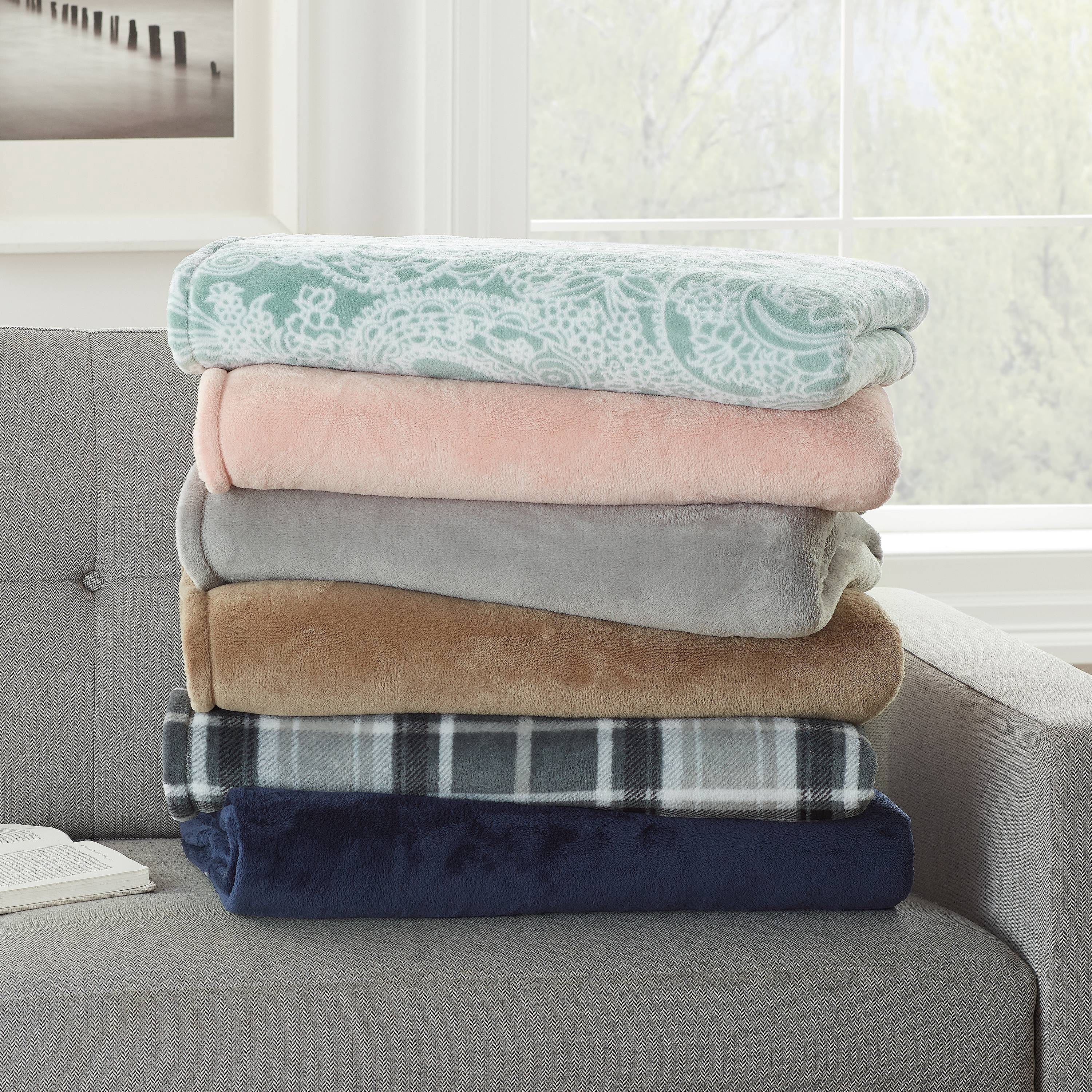 Mainstays Super Soft Plush Blanket, Twin, Light Grey Plaid 66"X90", Suitable for Adult