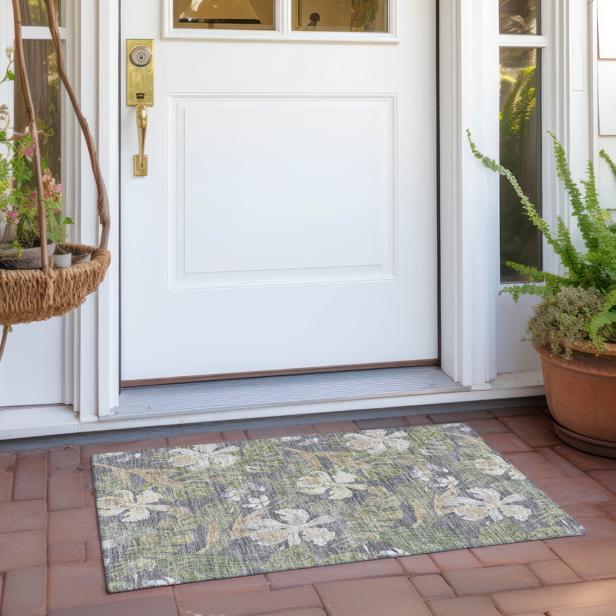 Addison Rugs Chantille Indoor/Outdoor Transitional Floral Gray Washable Rectangle Rug, 1'8" x 2'6"