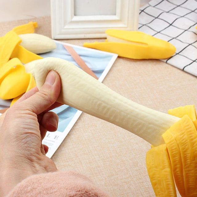 Cute Spoof Peeling Banana Squish Fidget Toys Juguete para trucos de broma antiestrés