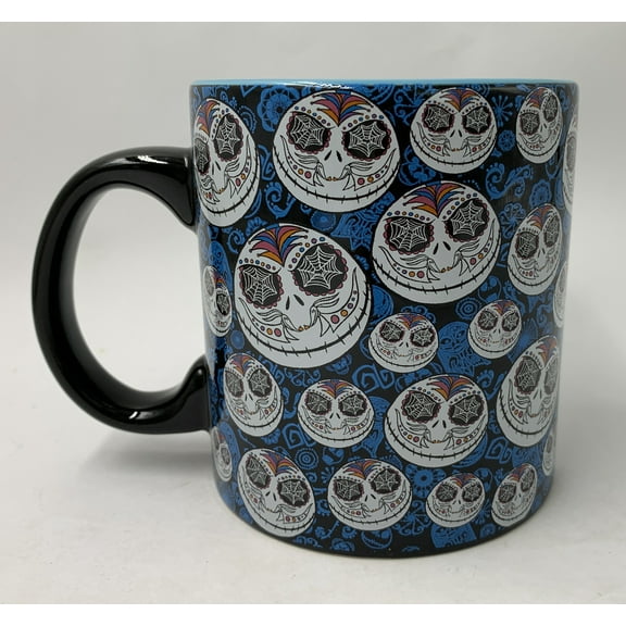 Disney Nightmare Before Christmas Skull 20 Oz