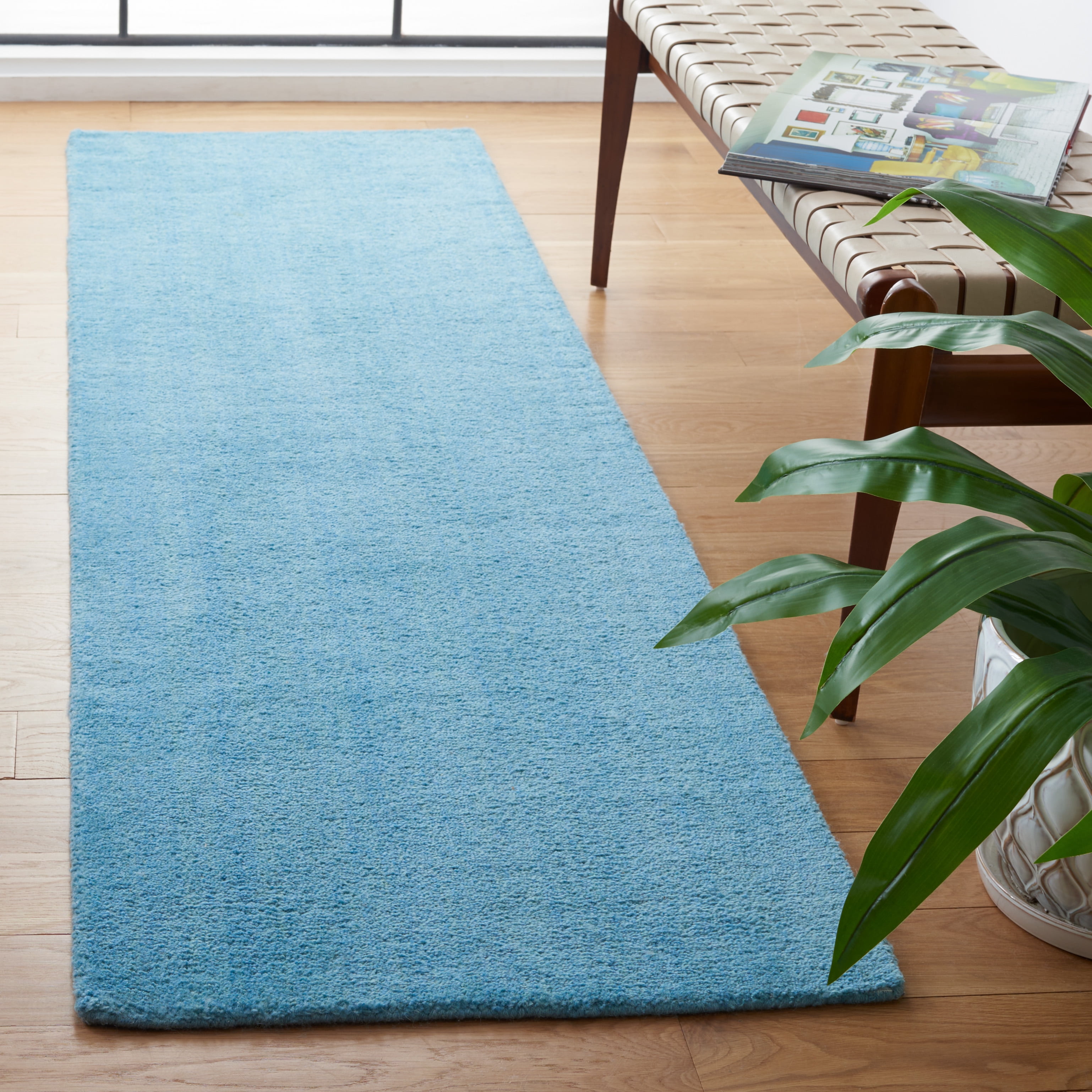 SAFAVIEH Himalaya Rachelle Solid Wool Runner Rug, Turquoise, 2'3" x 10'