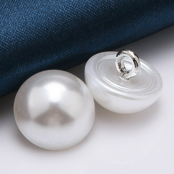 Fashionable Sewing Pearl Buttons for Crafts and Scrapbooking 30pcs 10mm