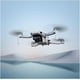 thumbnail image 4 of DJI Flip, dron con cámara 4K UHD para adultos, ‌< 249 g, estabilización en 3 ejes, transmisión de vídeo a 13 km, despegue desde la palma, retorno automático, tiempo máx. vuelo de 31 min, 4 of 7