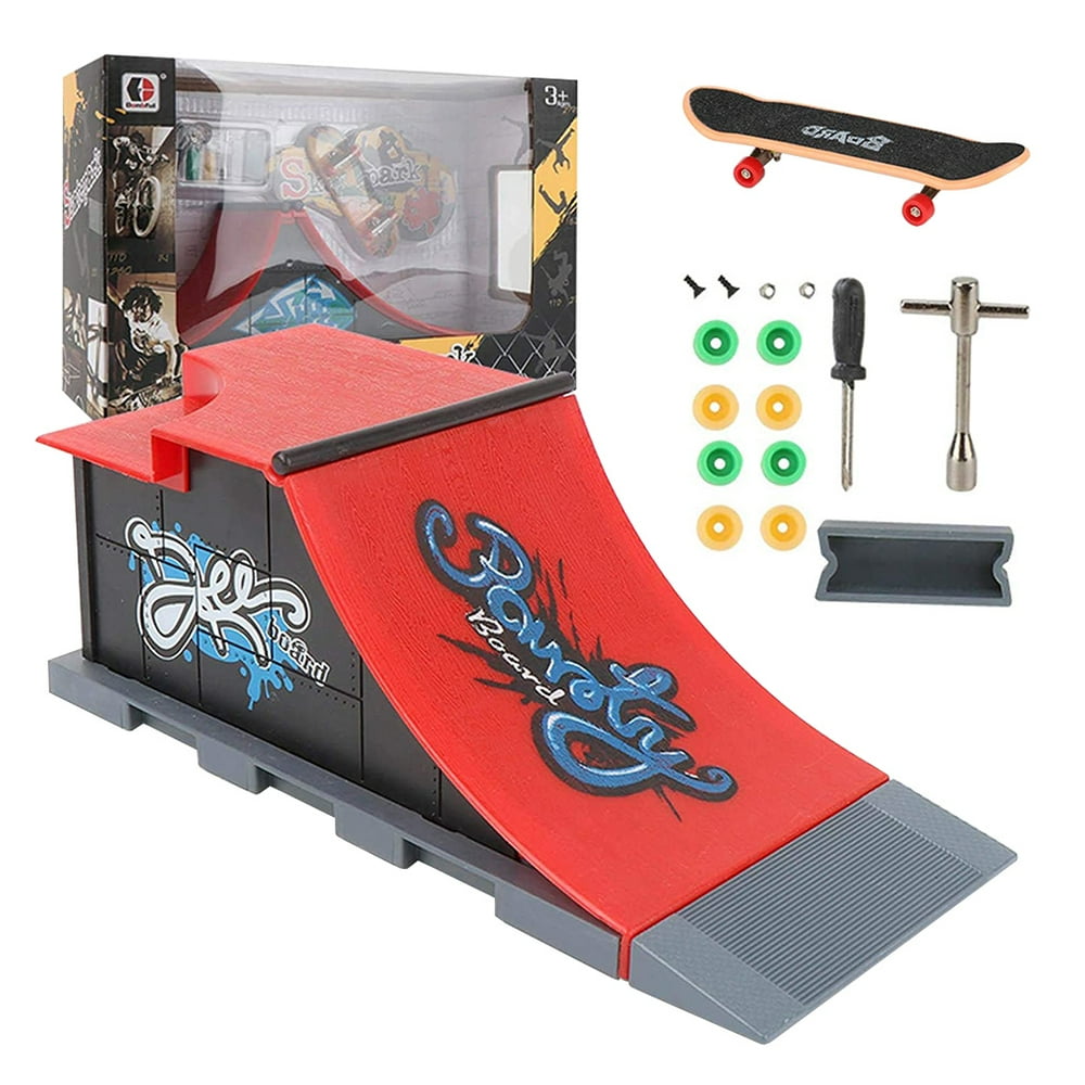 Fingerboard Set Mini Skateboard Park Toy Kit Plastic Fingerboard Ramp