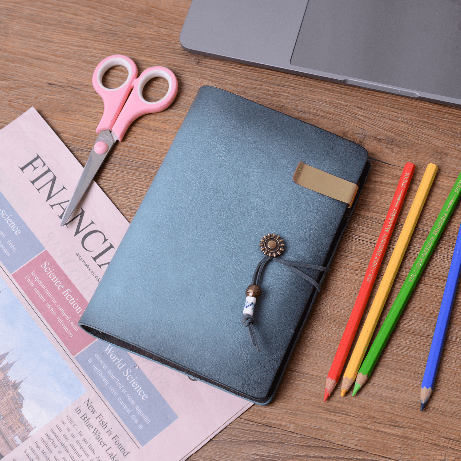 Wonderpool Leather Journal A5 Refillable 6 Ring Binder Notebook with Lined Paper and Pen,Writing Diary with Ruled Notepads Vintage Cover (A5, a-Cyan)