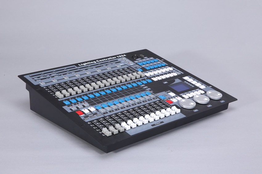 Visual Show DMX Controller 1024 Channels with Flight Case for Stage Lighting