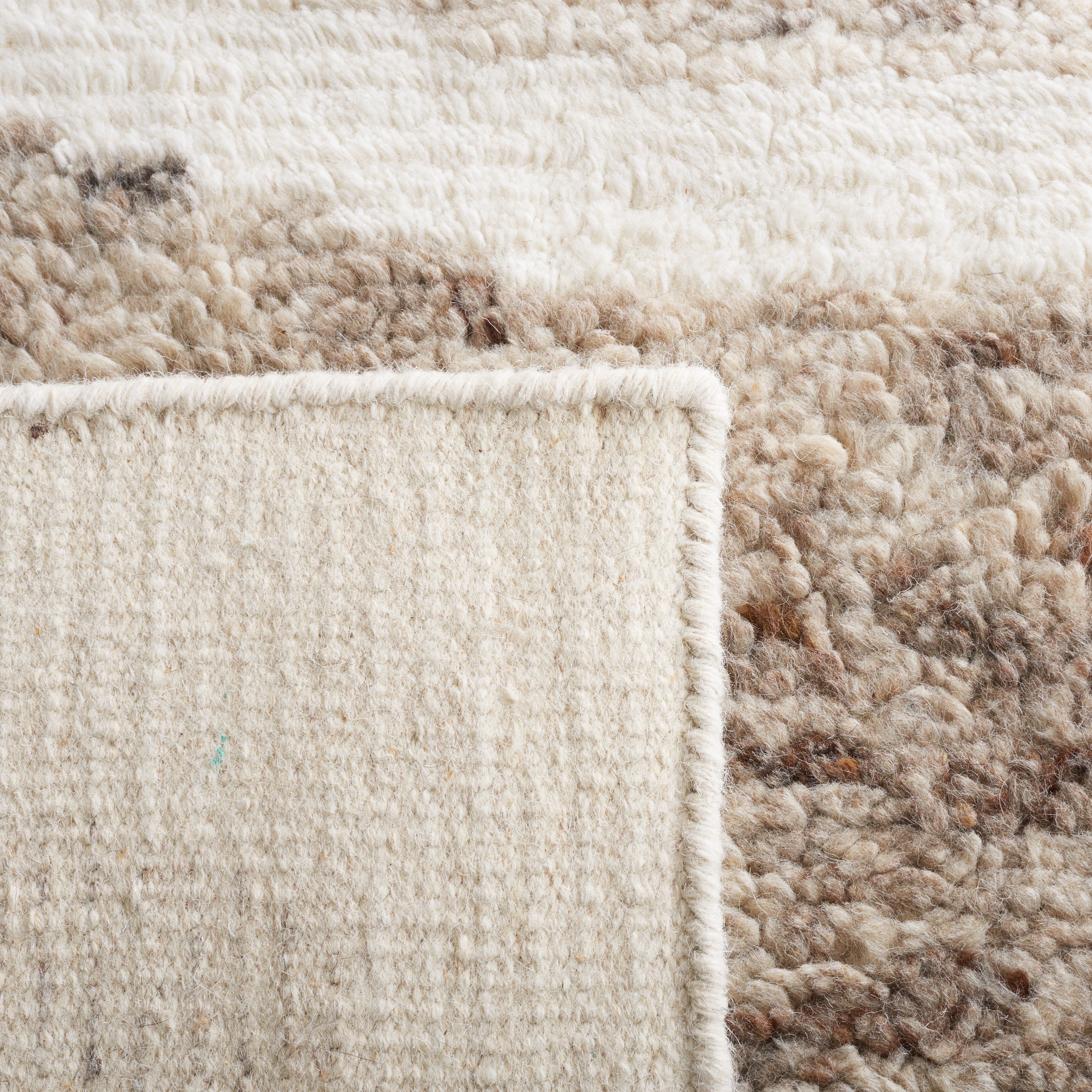 SAFAVIEH Casablanca Rhoda Geometric Wool Area Rug, Ivory/Brown, 6' x 6' Round