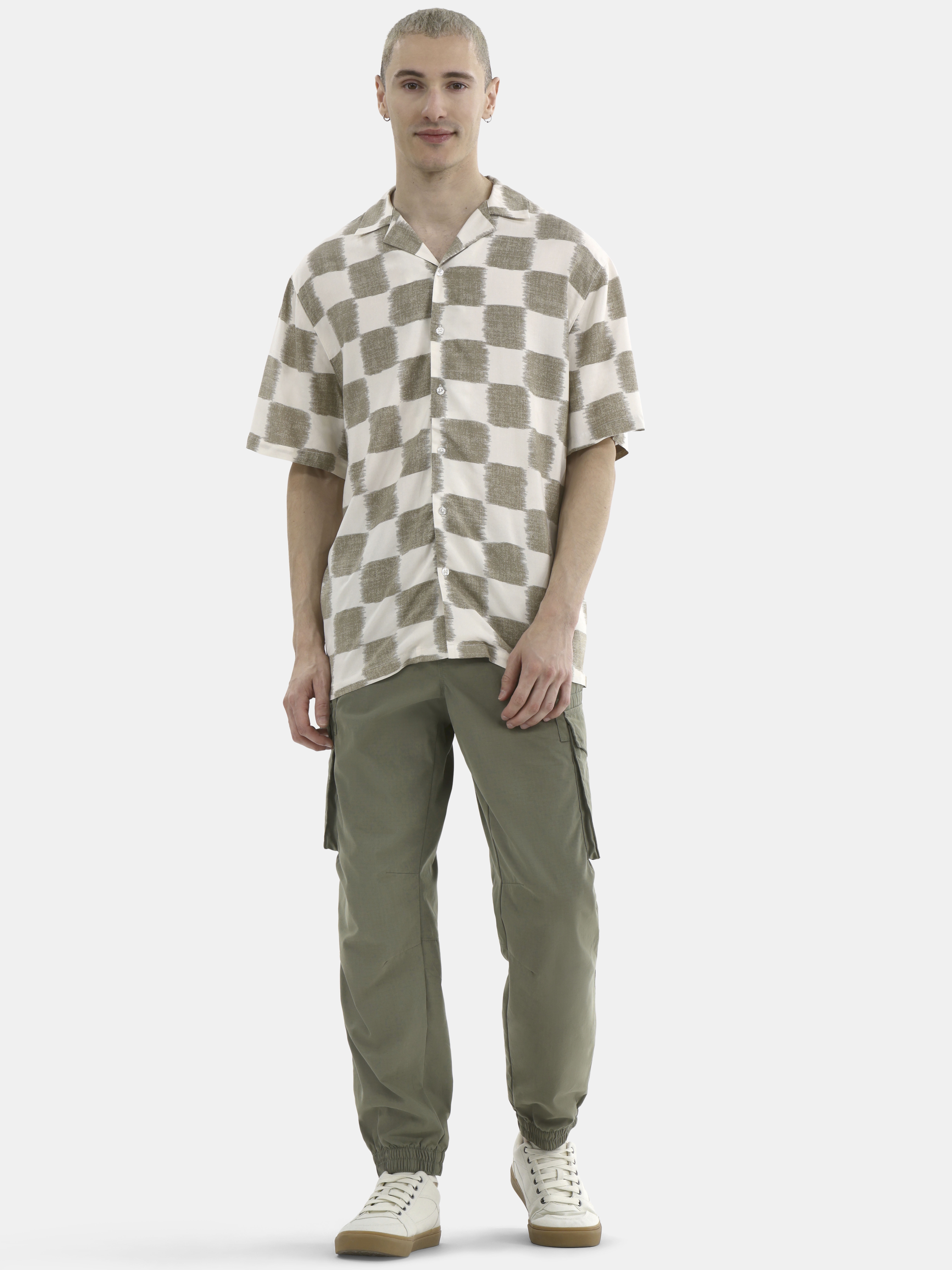 No Boundaries Men's & Big Men's Rayon Printed Button Up Short Sleeve Resort Shirt , Sizes XS-5XL