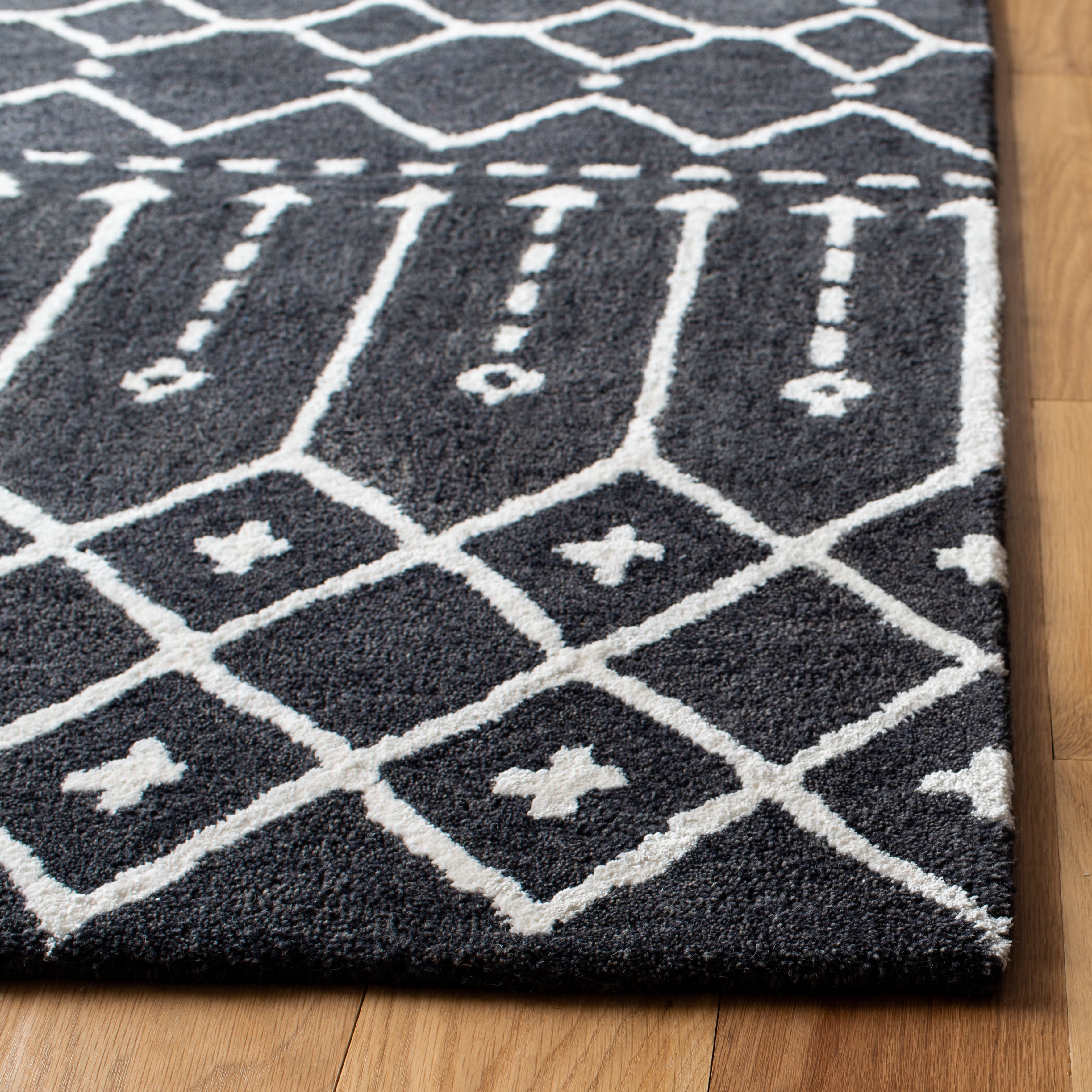 SAFAVIEH Himalaya Darin Geometric Wool Area Rug, Dark Grey/Ivory, 8' x 10'