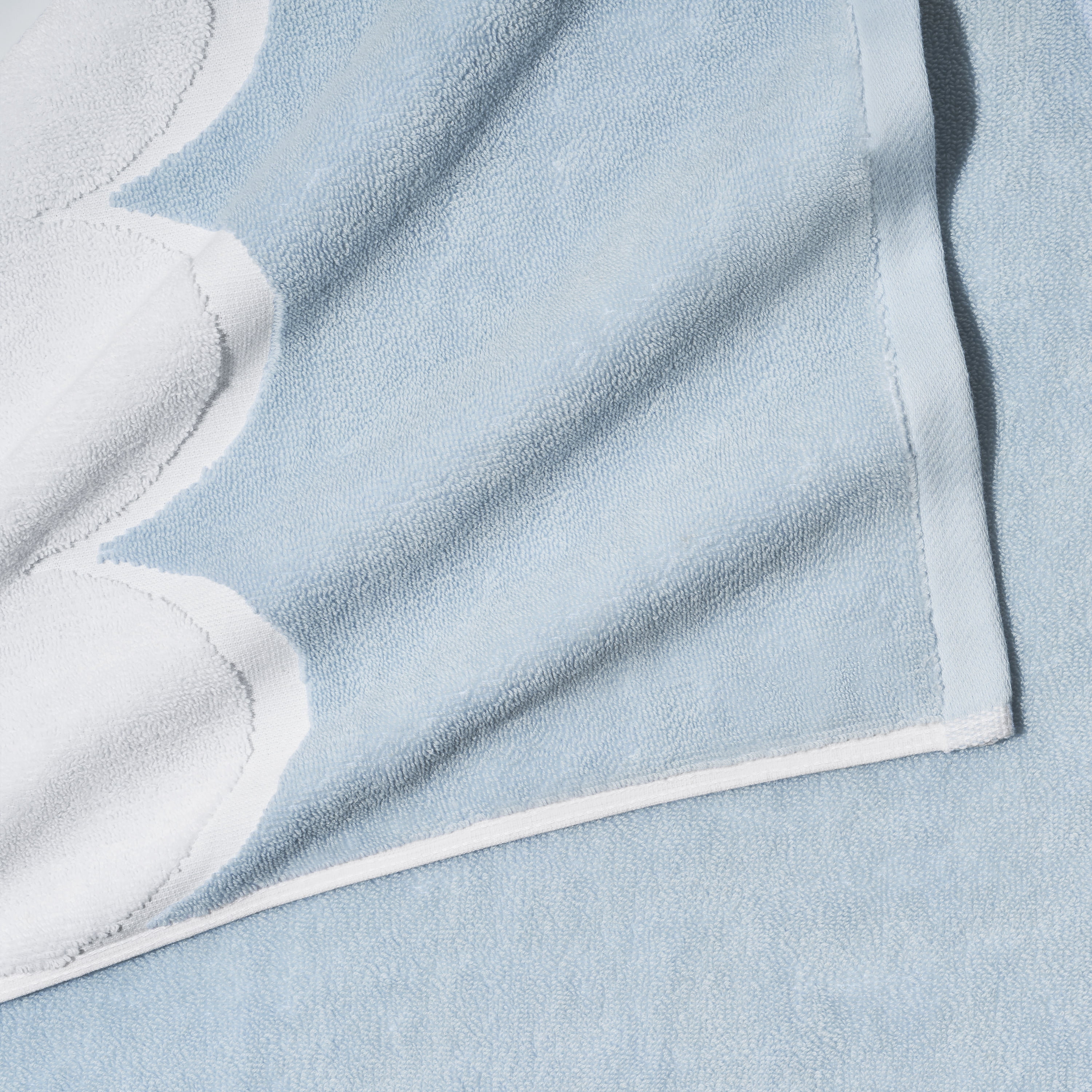 Beautiful by Drew Barrymore 6-Piece Scallop Bath Towel Set, Soft 100% Cotton, Hydrangea