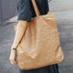 thumbnail image 3 of Bolso de mano de papel Kraft de alta calidad, resistente al agua, para mujer, estilo retro, plegable, grande, para ocio, 3 of 5