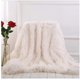 thumbnail image 3 of TIDWIACE Manta de peluche blanca con aspecto de pelo largo 160 x 200 Manta de sofá Manta de microfibra de piel sintética Manta de TV Manta de aire acondicionado diario Vhermosa, 3 of 8
