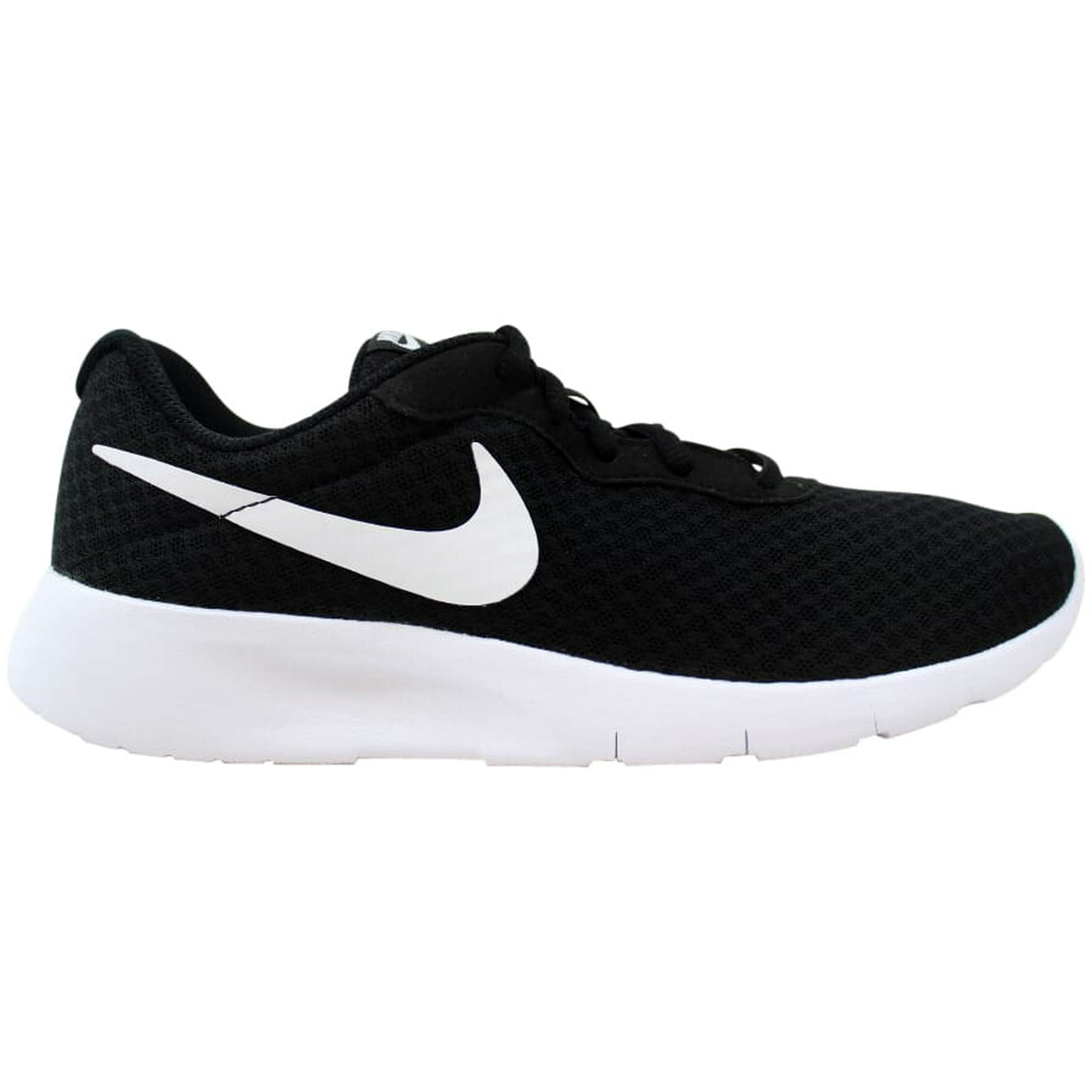 Nike tanjun trainers ladies black best sale