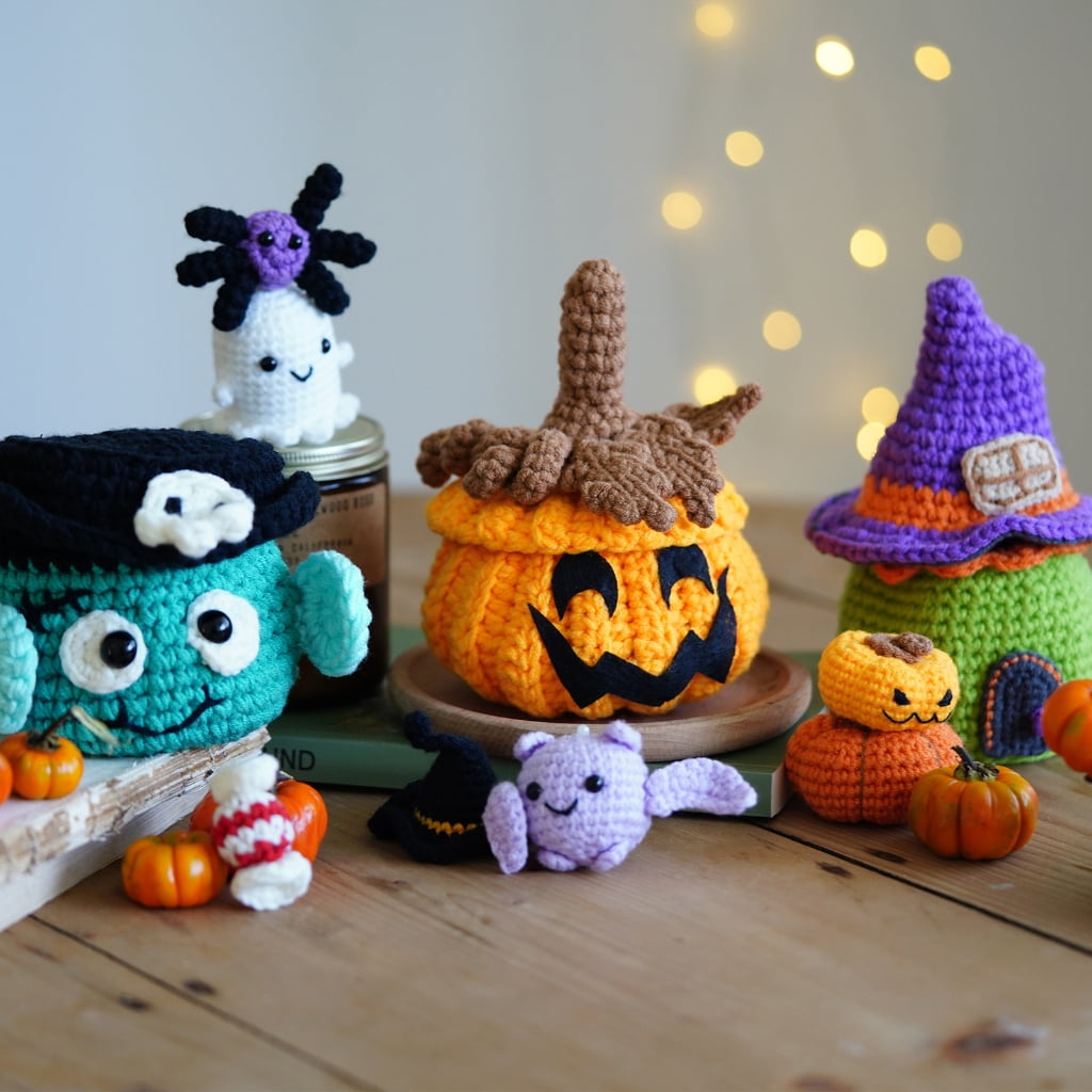 Halloween Pumpkins Crochet Set with Step-by-Step Instruction, Crochet Hook, Yarns, Knitting Needle, Beginner Crochet Set