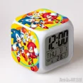thumbnail image 2 of Reloj despertador con luz LED de 8 x 8 x 8 cm con diseño de Sonic the Hedgehog, Sonic the Sonic Boy, creativo, para estudiantes, con pantalla de hora, semana y mes, 2 of 5