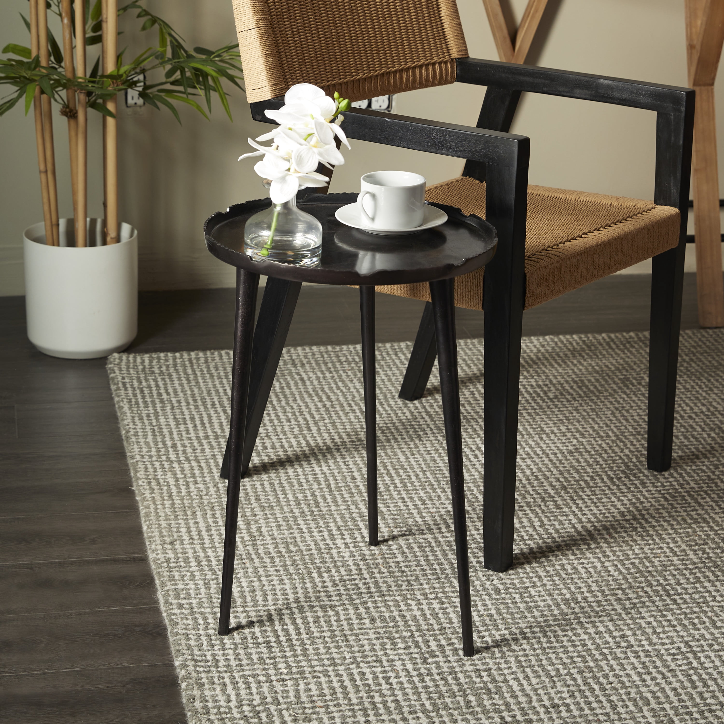 DecMode 15" x 21" Black Aluminum Accent Table with Tray Top, 1-Piece