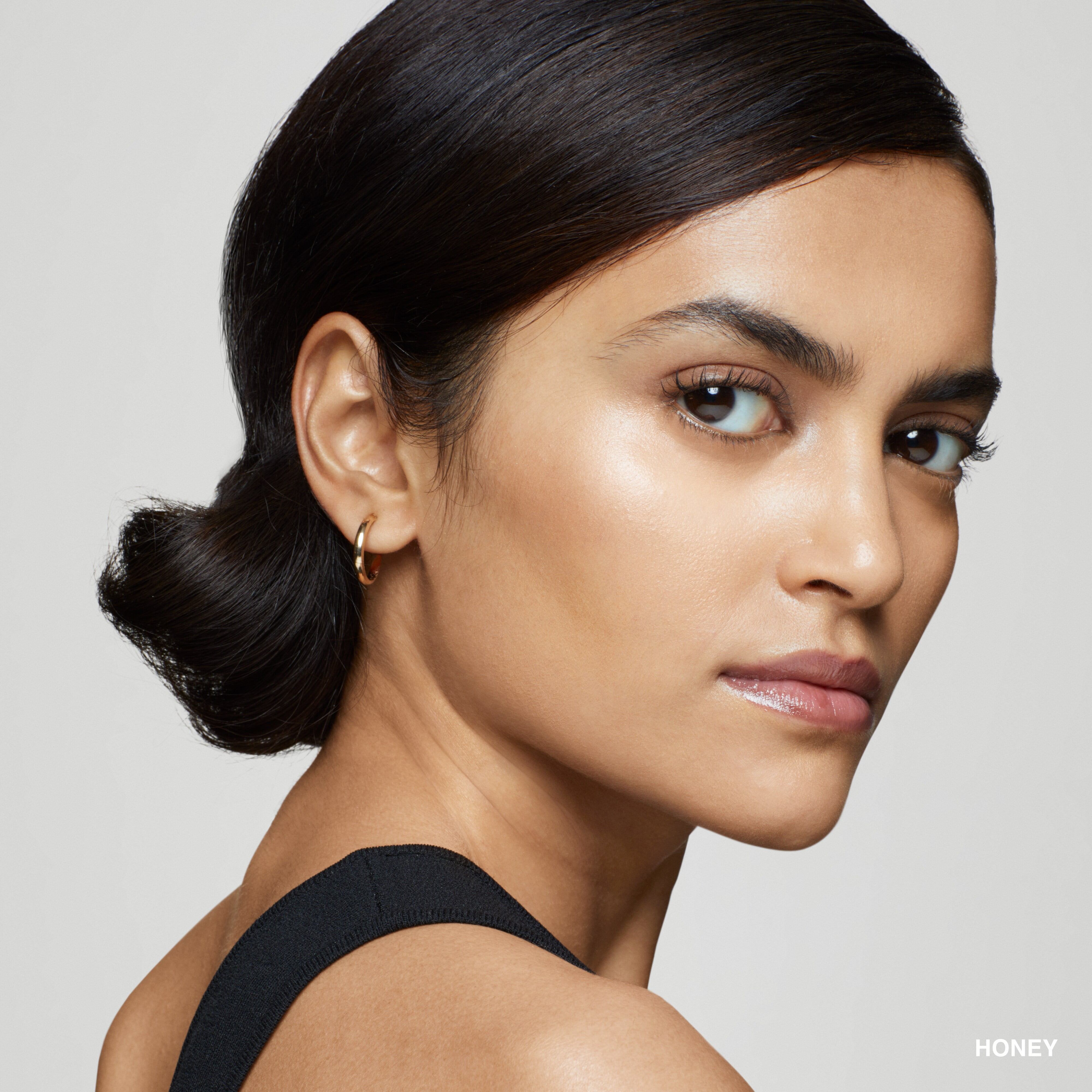 Bobbi Brown Intensive Serum Foundation Broad Spectrum SPF 40, NC-062 Neutral Cool Honey, 1 fl oz/30 ml
