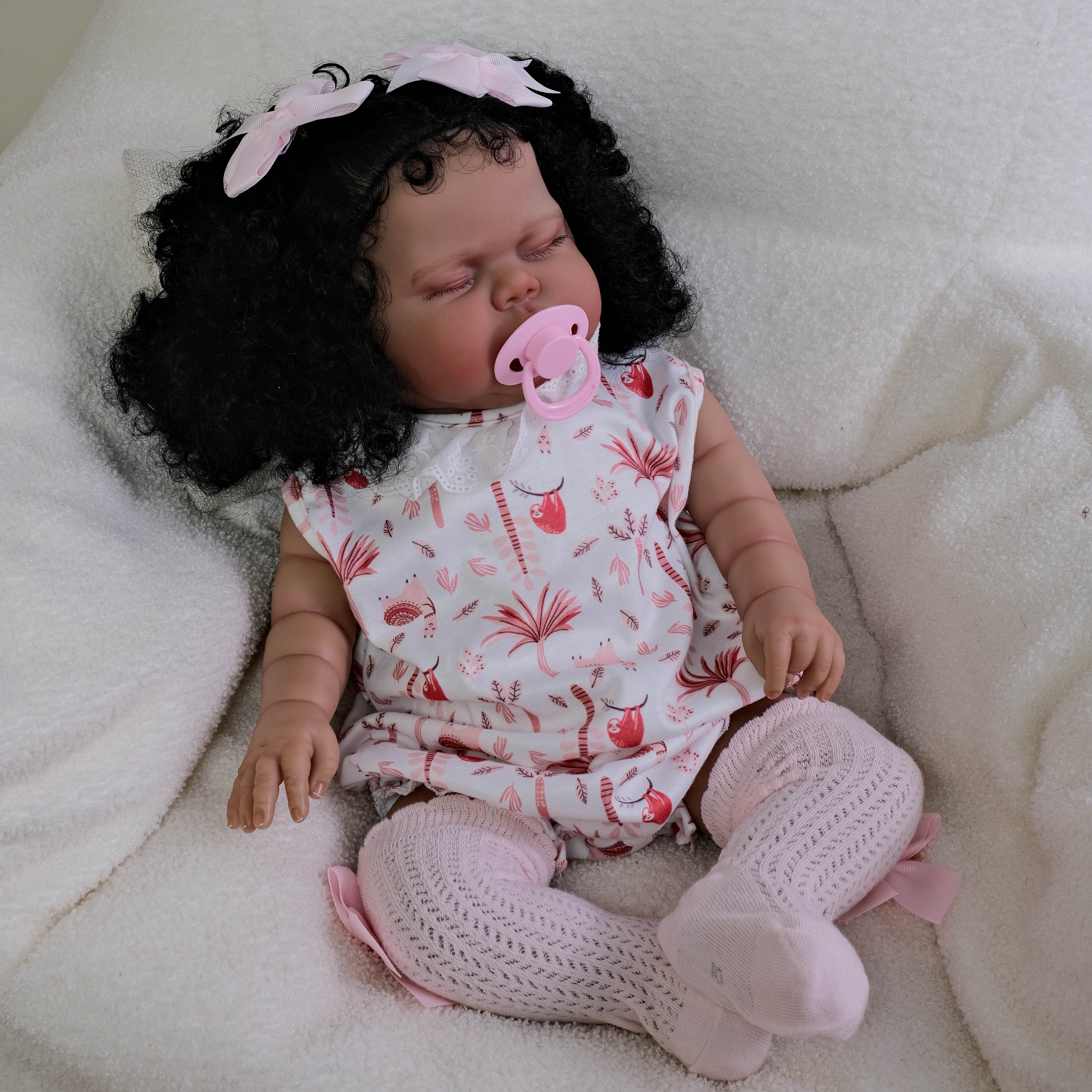 Lifelike Reborn Baby Dolls 19 inch Real Baby Doll Soft Cloth Body African American Real Life Newborn with Complete Accessories for Kids Age 3+