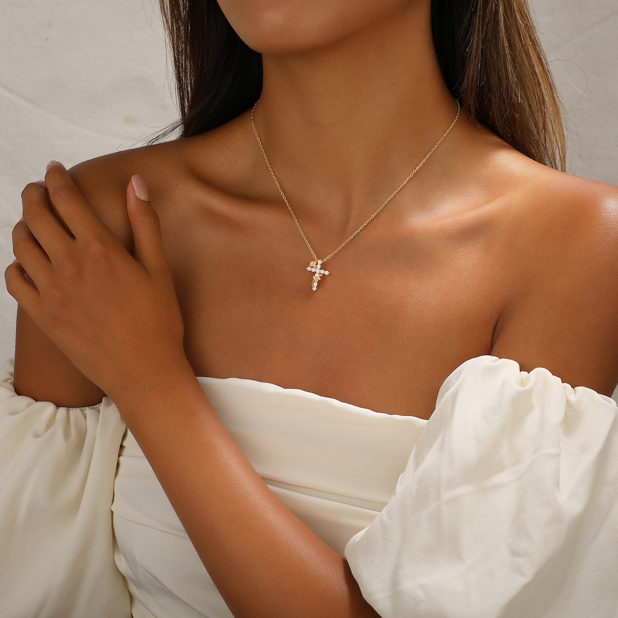 GOSFRY 14K Gold Plated Cross Pendant Necklace photo 3