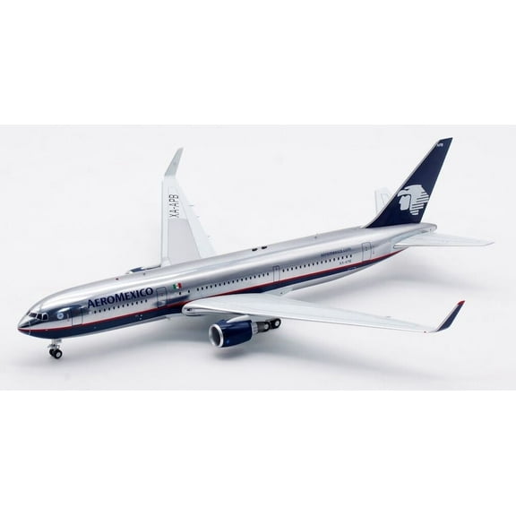 Inflight200 1:200 AeroMexico Boeing 767-300ER XA-APB w/Stand