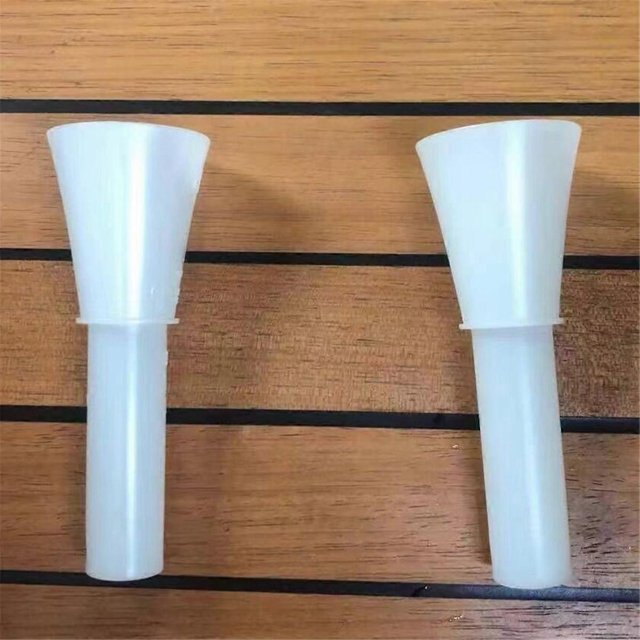 Car Fuel Filler Refueling Funnel LR073691 1681668 for Range Rover Discovery 3/4 LR3 LR4 Range Rover