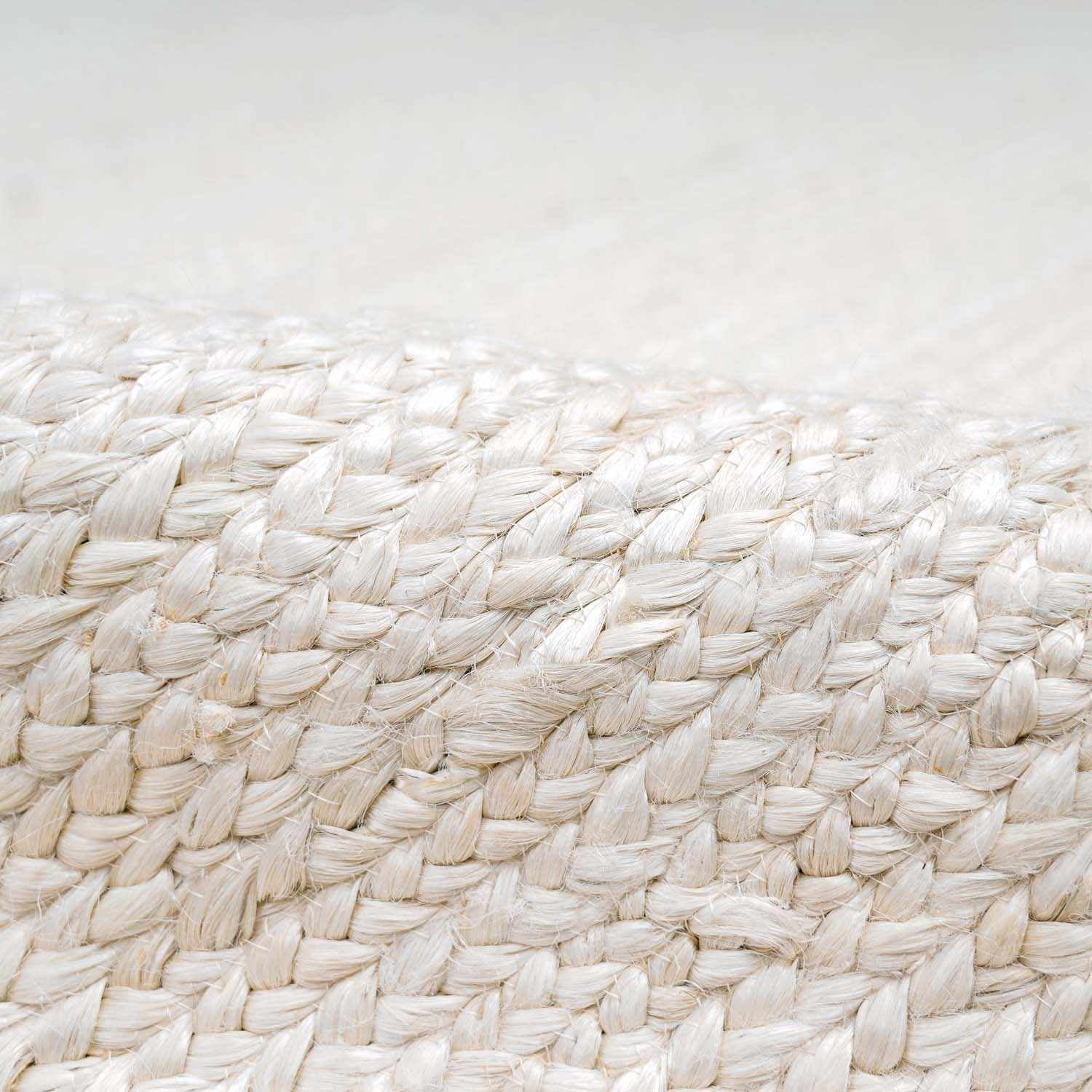 BoutiqueRugs Pangnirtung Traditional, Transitional Area Rug - Cream - 5' x 7'6"