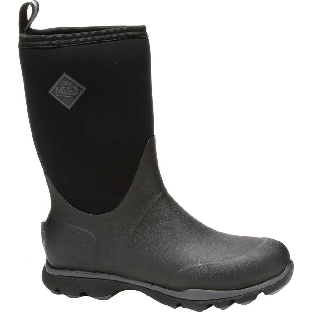 who sells muck boots in store
