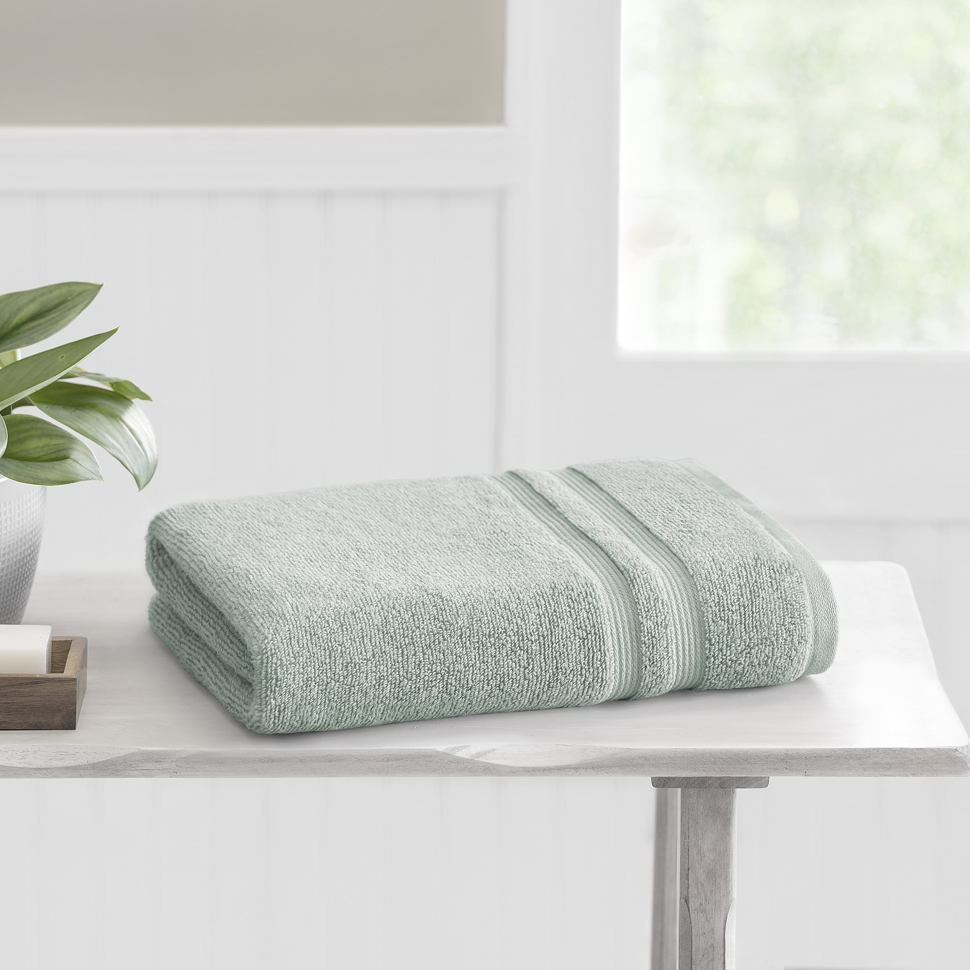 Mainstays Performance Bath Towel, Quick Dry, Fade Resistant