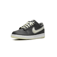 thumbnail image 4 of NIKE GRADE SCHOOL Dunk Low GS Halloween "Halloween - Glow in the Dark" HQ3569 068 HQ3569 068 from Stadium Goods, 4 of 8
